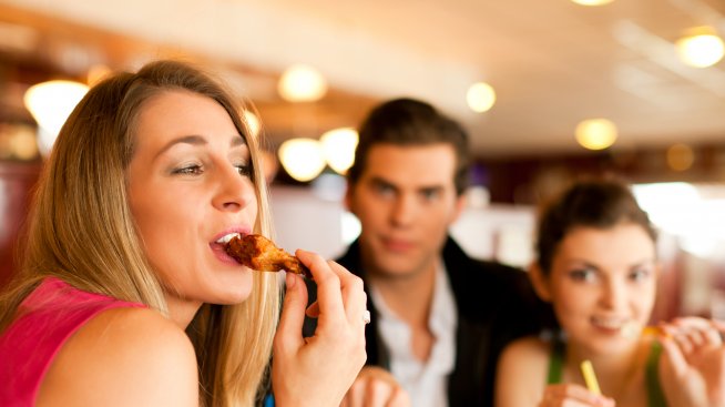 Искате да сте слаби – не общувайте с лакомници!