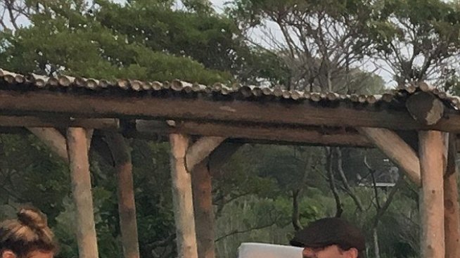 Лео ди Каприо заби бившата на Адам Лавин