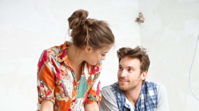 Как се променя мъжкият глас около жени