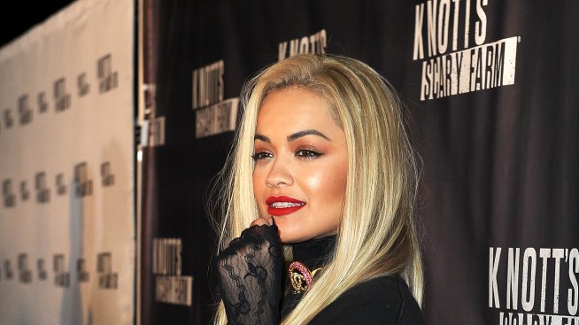 Гаджето на Рита Ора живее с бившата си