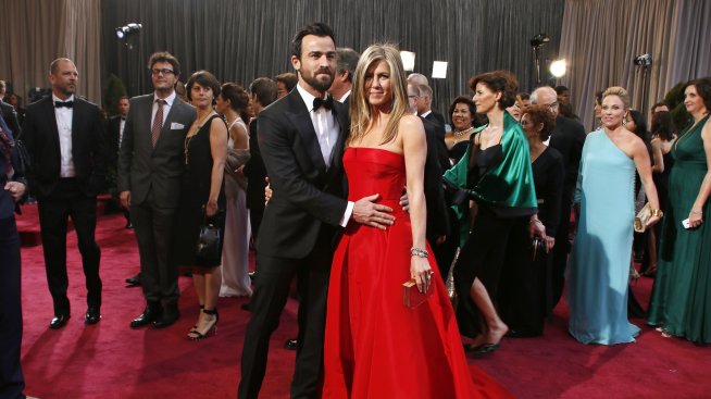 Дженифър плаче за Анджелина