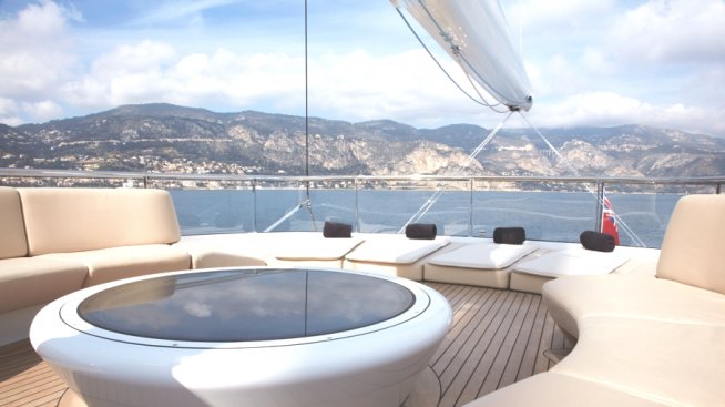 Невероятният интериор на луксозната яхта Панталаса