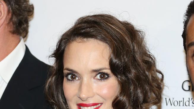 Уинона Райдър съжалява Кристен Стюарт и Дженифър Лорънс