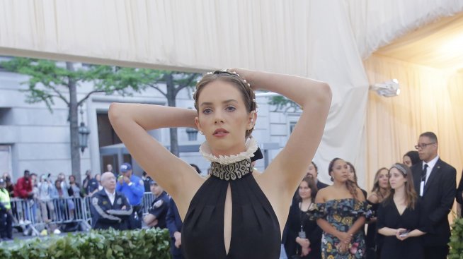 Звезда от Stranger Things пусна песни