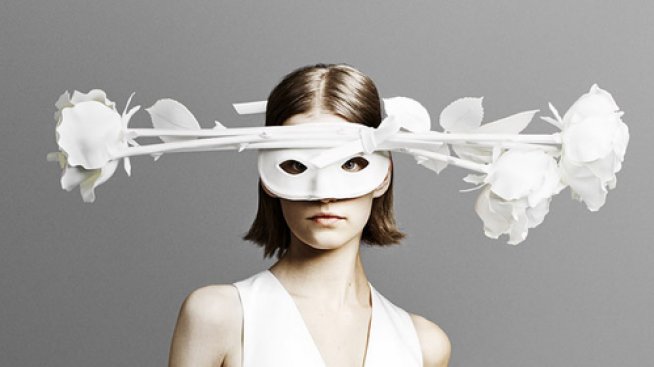 Сватбена мода: Инвазия на цветята