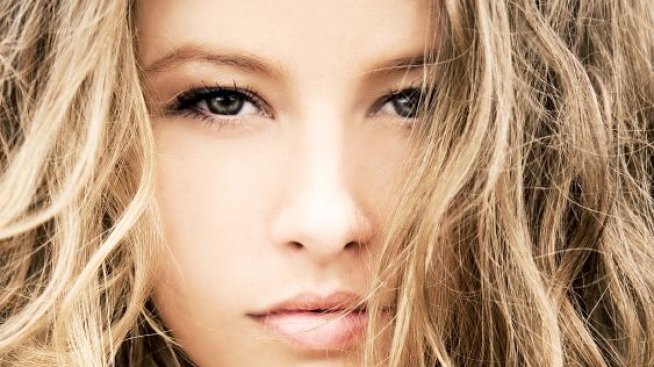 Как да фиксираме небрежно рошава коса?