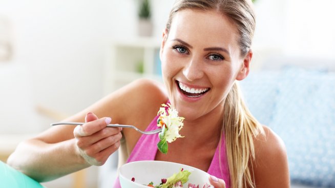 Храната влияе на настроението ни. Как се отразява след 30-те?