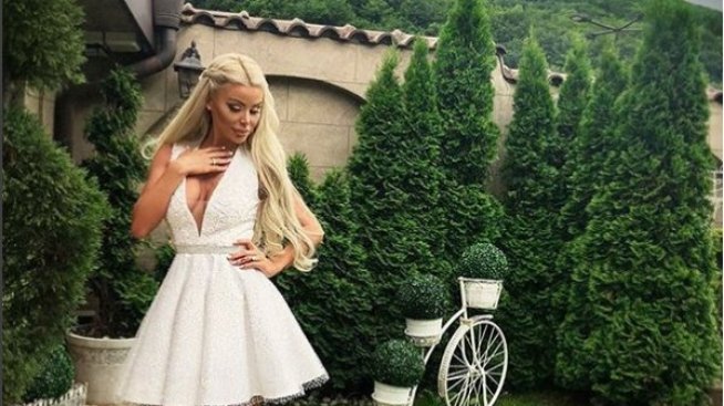 Секси булка: Светлана Василева вече е Гущерова