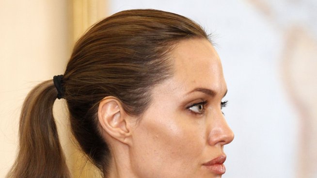 Анджелина Джоли обмисля чернодробна трансплантация