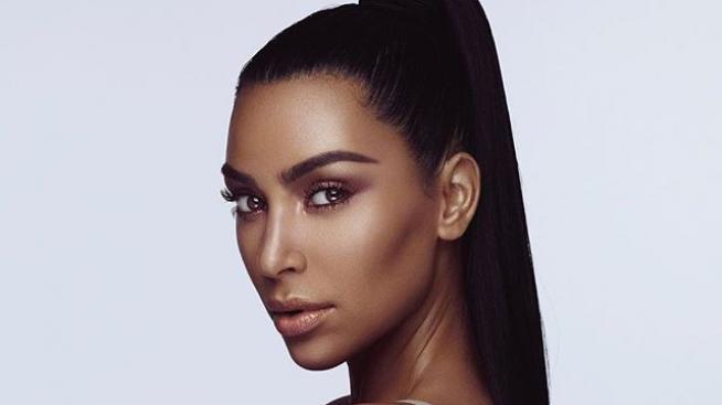 Обвиниха в расизъм Ким Кардашян заради гримове