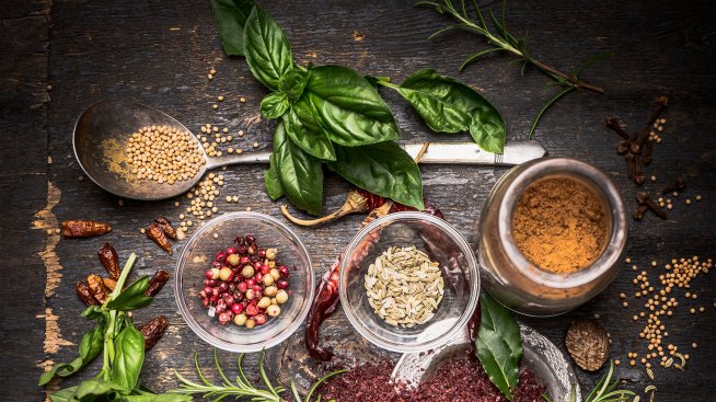 Колко често трябва да сменяте подправките си?