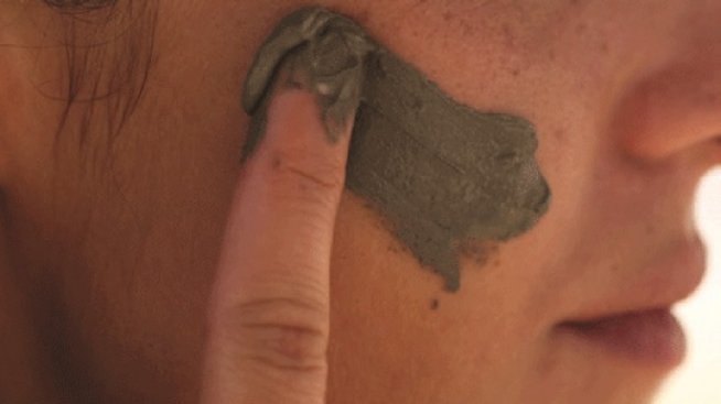 Ползите на калта от Мъртво море за красотата