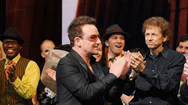 U2 начело по приходи от турнето в класация на Форбс