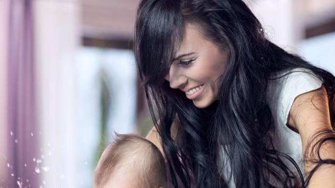 Кърменето пази от депресия