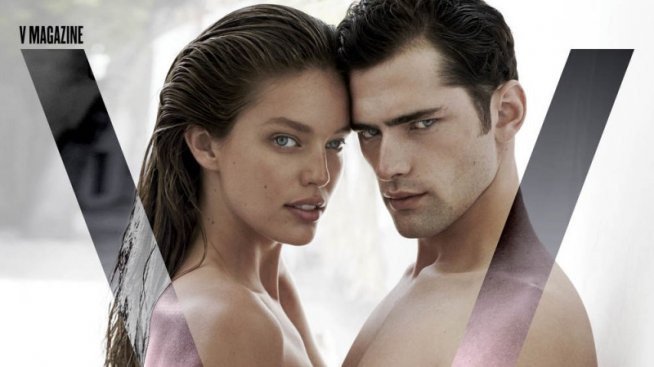 Топмодели позират в еротична сесия за списание V