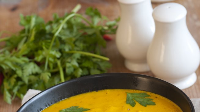 Есенна крем-супа с тиквички и карфиол