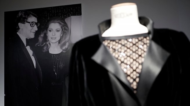 Катрин Деньов с тоалетите на Ив Сен-Лоран: Красота за милион евро