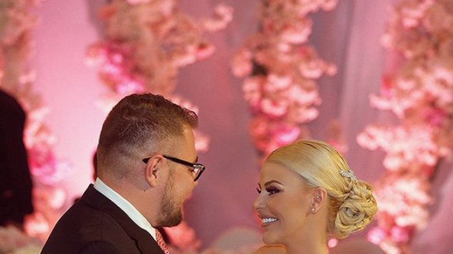 Бременна ли е Светлана Василева? Плеймейтката: Може би...