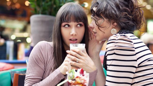 Защо клюките всъщност са полезни за вас