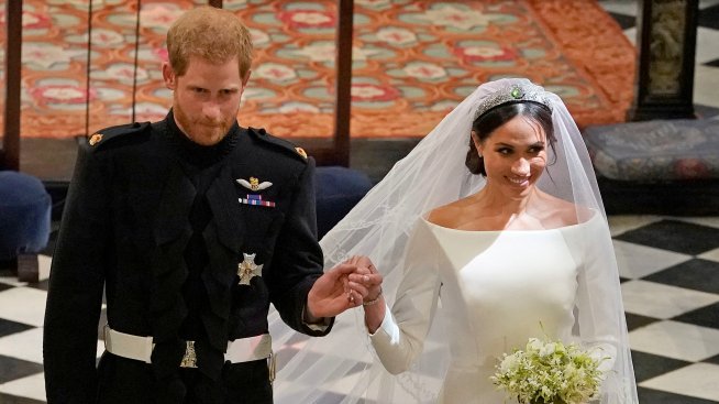 Деколтето на Маркъл - нова вълна в модата