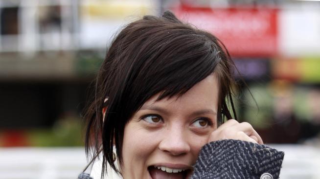 Лили Алън чака второ дете