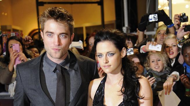 Роб и Кристен си правят мини коледно парти