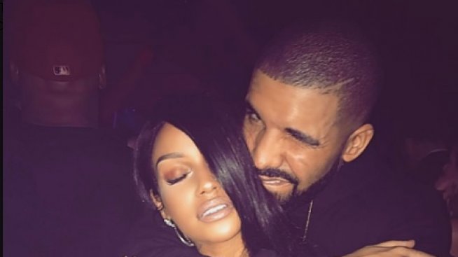 Дрейк с нова изгора, щракнаха се в позната поза