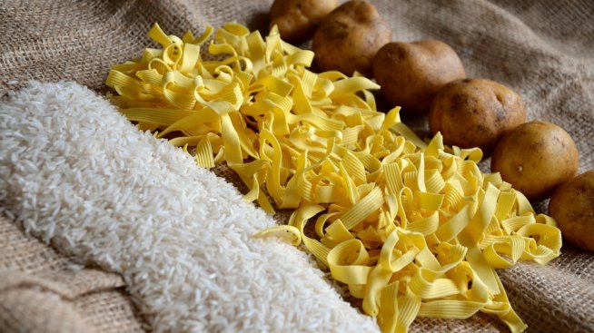 Колко калории трябва да приемаме всекидневно?