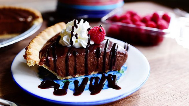 Лесен шоколадов пай