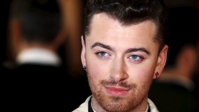 Сам Смит: Чувствам се толкова жена, колкото и мъж