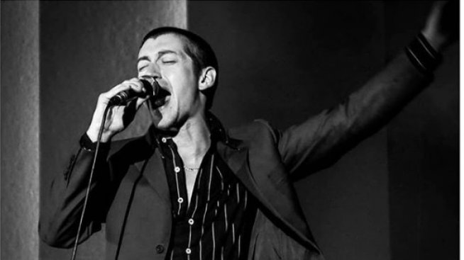 Алекс Търнър от Arctic Monkeys се раздели с гаджето си