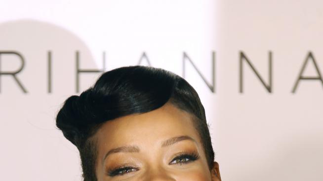 Риана е все така луда по Крис Браун