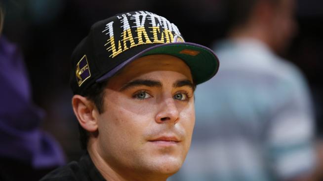 Чарли Шийн теглил Зак Ефрон към дъното