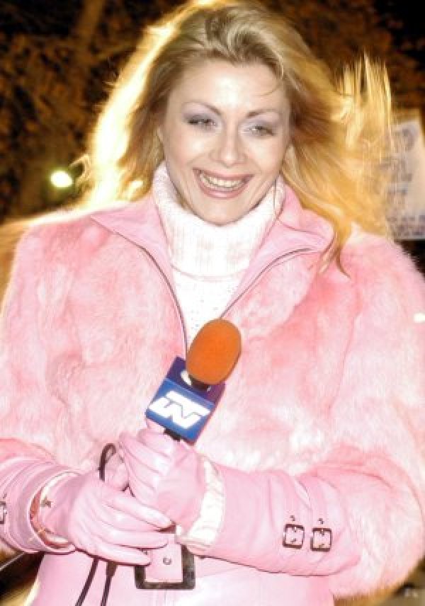 Венета Райкова ще продължава с "горещите" репортажи и през 2006-та, но ще влезе и в бизнес роля на организатор на конкурс на красота.