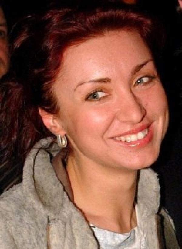Би ли участвала във Вип Брадър ? Вече ни намекнаха на мен и Миро, но не е имало конкретно предложение. По принцип с удоволствие, но няма кой да ме замества в работата. Ако си намеря заместник, защо не? Звуч