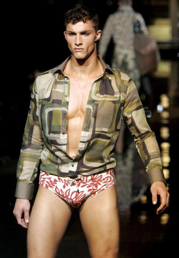 Провокативният стил на Dolce&Gabanna. снимка: БГНЕС