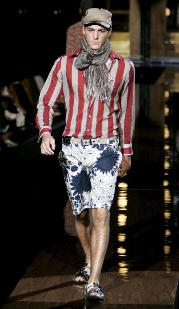 Лято 2008 ще бъде наистина еклектично, Dolce&Gabanna. снимка: БГНЕС