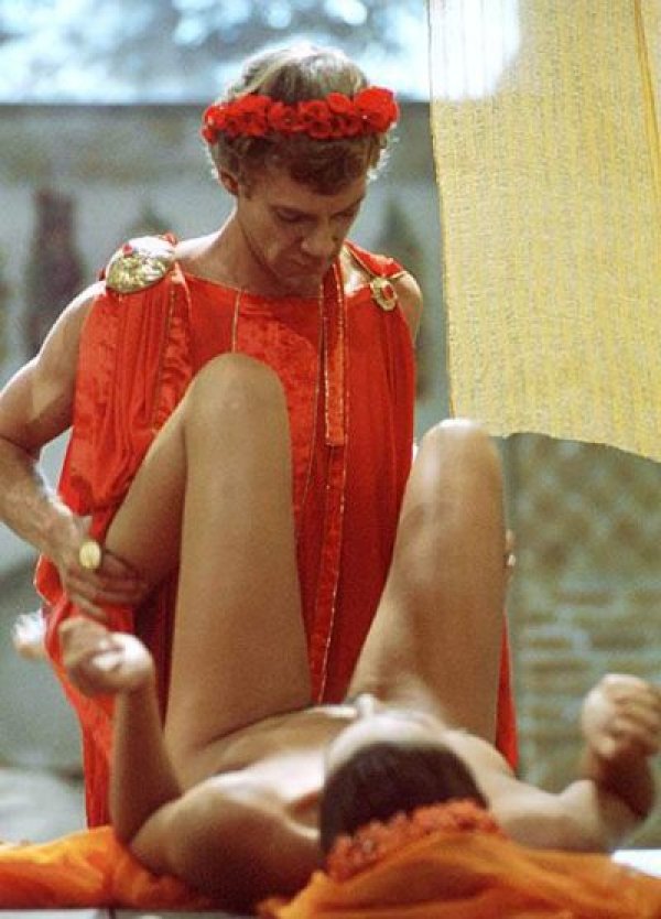 1. Caligula – 1979 година, бюджет: 17,5 милиона долараДа, това е най-скъпото порно в историята на индустрията до сега. То е италиано-американска продукция, която