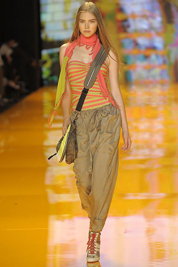 DKNY