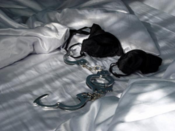5-то мястоBritney Spears -I'm a  Slave 4 UПреди Бритни да си народи деца и да полудее, тя беше едно много продуктивно момиче. Тази песен си остава една от най-добри
