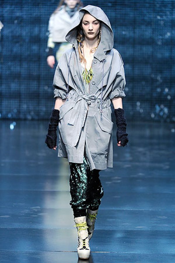 Topshop UniqueФънки стил през 80-те.