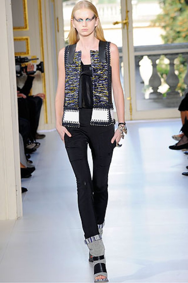 Пролет 2010 Balenciaga