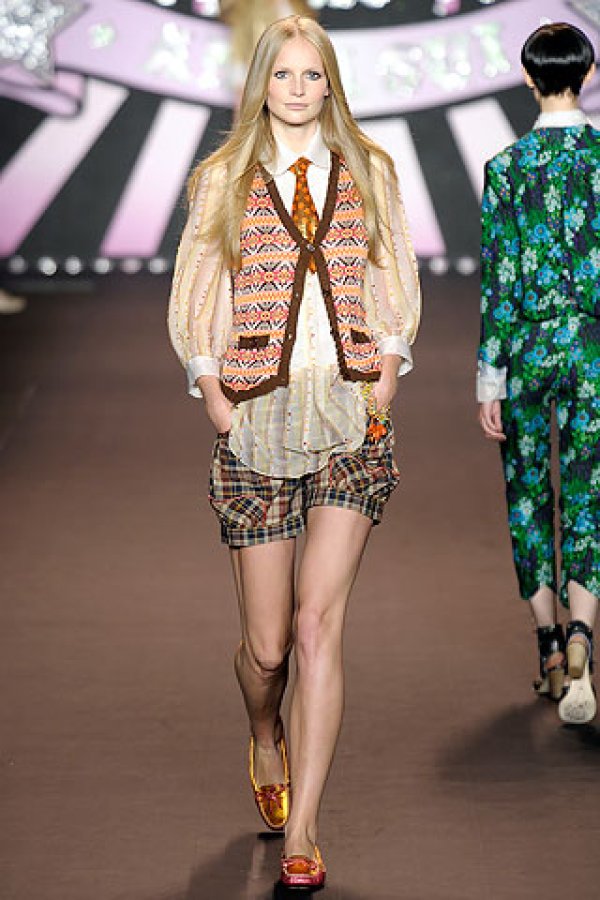 Пролет 2010 Anna Sui
