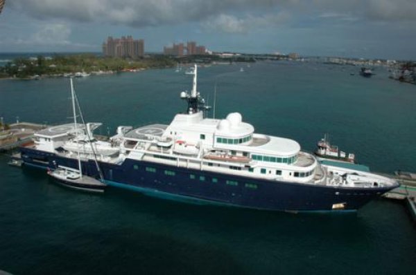 Le Grand Bleu - 90 млн $Снимка: Luxuryyachts