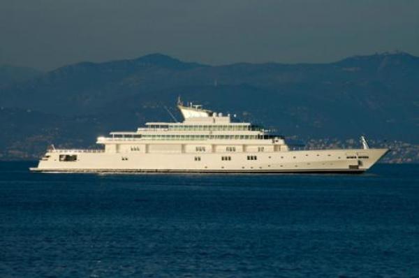 Rising Sun - 200 млн $Снимка: Luxuryyachts