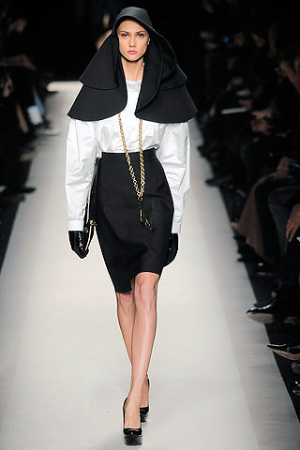 Yves Saint Laurent
