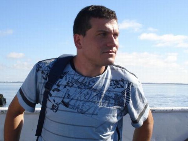 8Митко ПавловИзглежда името Димитър носят само чаровници, защото се среща за трети път в нашата класация.Този път говорим за Митко Павлов – човекът, които може да те разплаче от смях сам