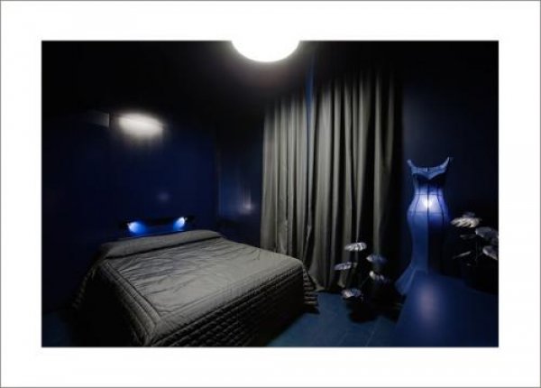 Blue / Синята стая