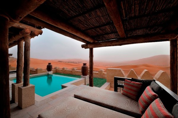 Снимка: roland-abu-dhabi.blogspot.com