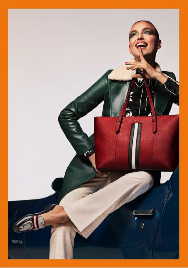 Снимка: Bally